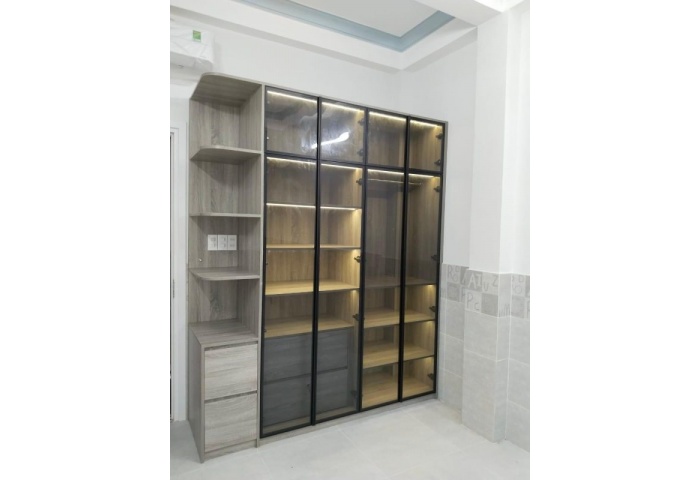Tủ quần áo cánh kính M4