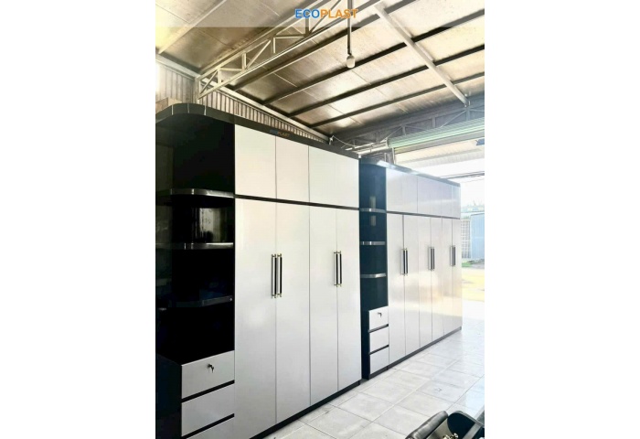 Tủ quần áo M018